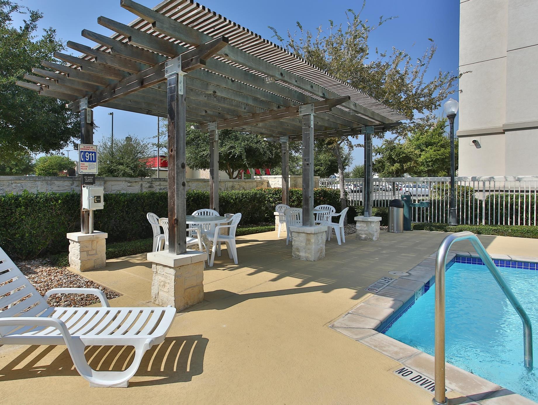 Hampton Inn And Suites Шерц Экстерьер фото