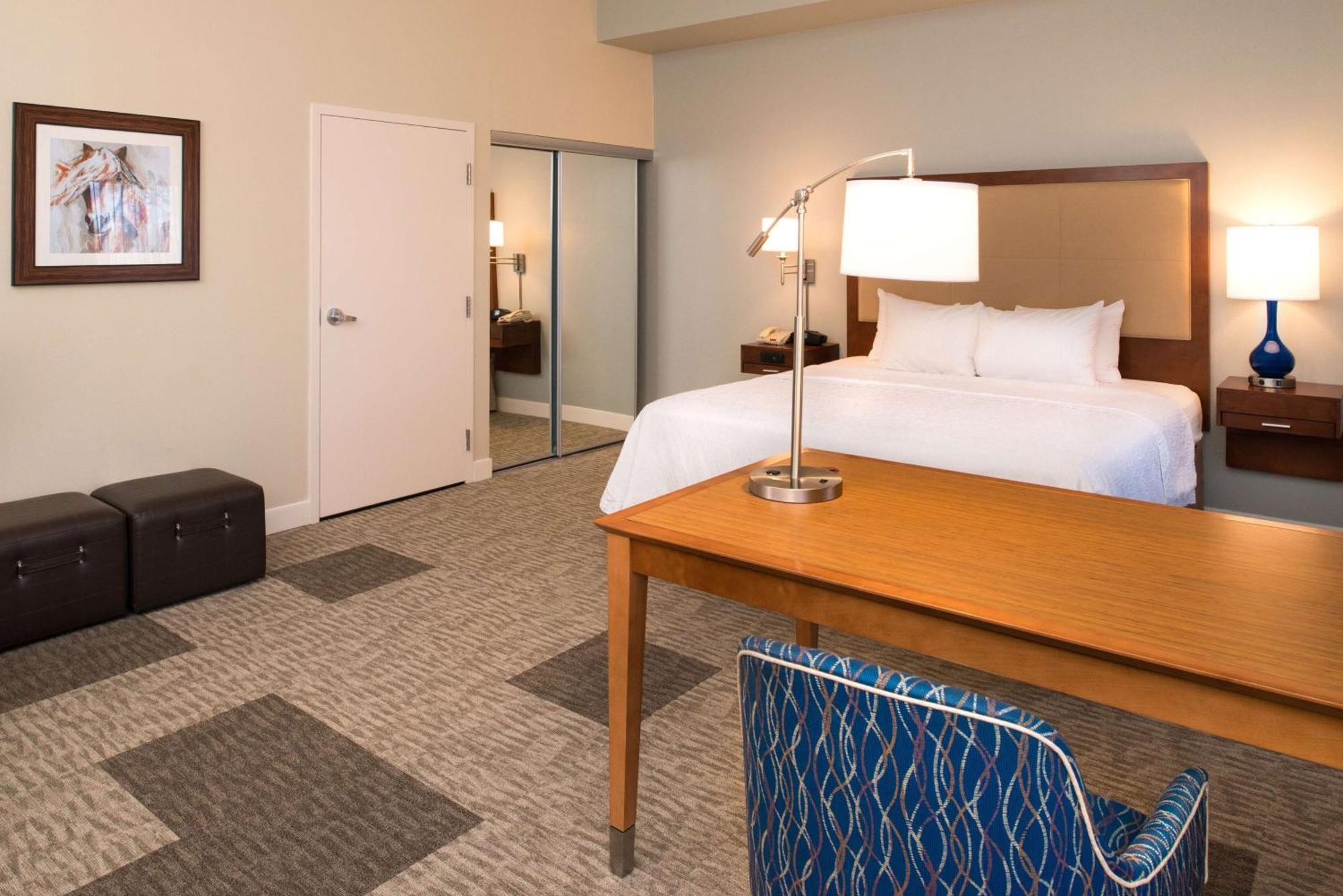 Hampton Inn And Suites Шерц Экстерьер фото