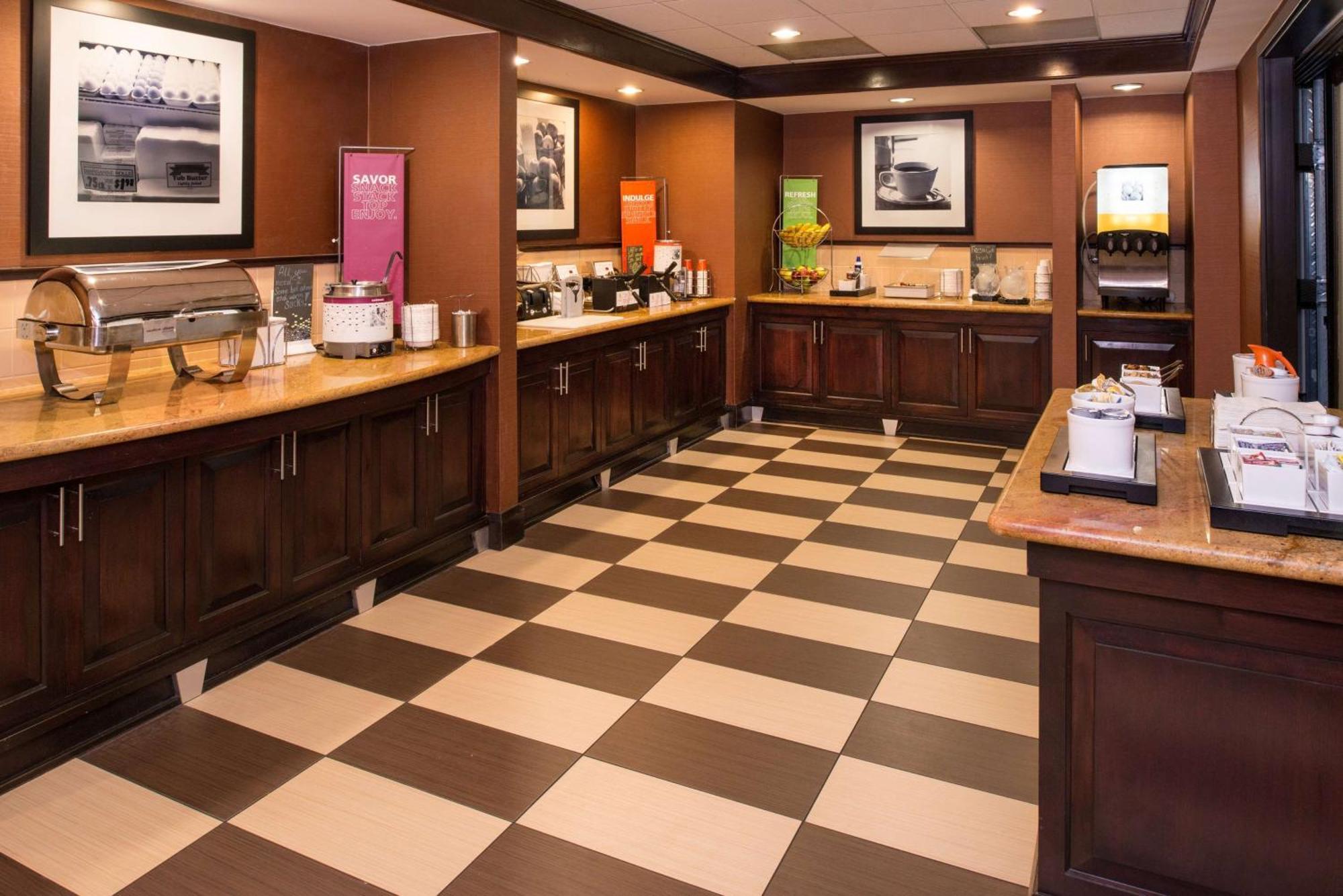 Hampton Inn And Suites Шерц Экстерьер фото