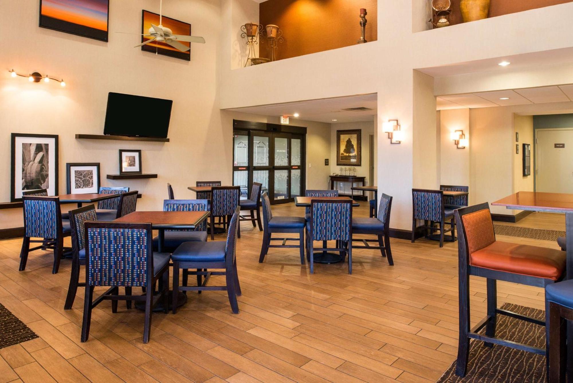 Hampton Inn And Suites Шерц Экстерьер фото