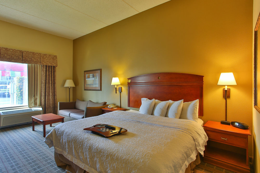 Hampton Inn And Suites Шерц Экстерьер фото